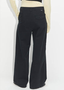 RELAXED CHINOS // Black