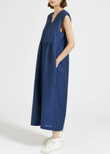 Load image into Gallery viewer, APRON LINEN Dress // Indigo