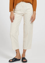 Load image into Gallery viewer, BARREL Pants // Cream white