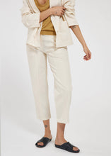 Load image into Gallery viewer, BARREL Pants // Cream white