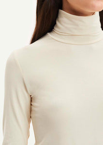 TURTLE NECK Basic // Warm white