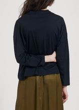 Load image into Gallery viewer, VERSATILE Top // Black