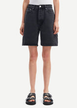 Load image into Gallery viewer, JEANS Shorts // Black dust