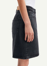 Load image into Gallery viewer, JEANS Shorts // Black dust