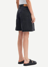 Load image into Gallery viewer, JEANS Shorts // Black dust