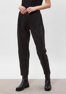 TAPERED Pants // Black