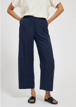 Load image into Gallery viewer, FLOWY TENCEL Pants // Navy