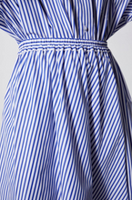 Load image into Gallery viewer, CRISPY COTTON Skirt // Blue stripes