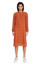 Load image into Gallery viewer, LOOSE Dress // Bellis creta