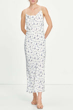 Load image into Gallery viewer, SLIM Dress // Flower bouquet